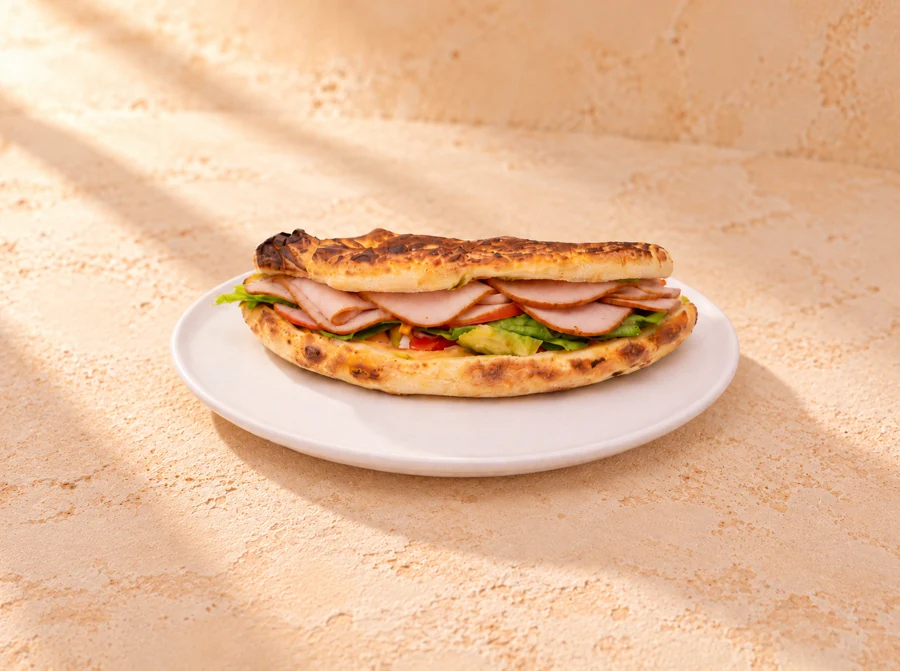Mozzarella & Hindi Füme Sandviç