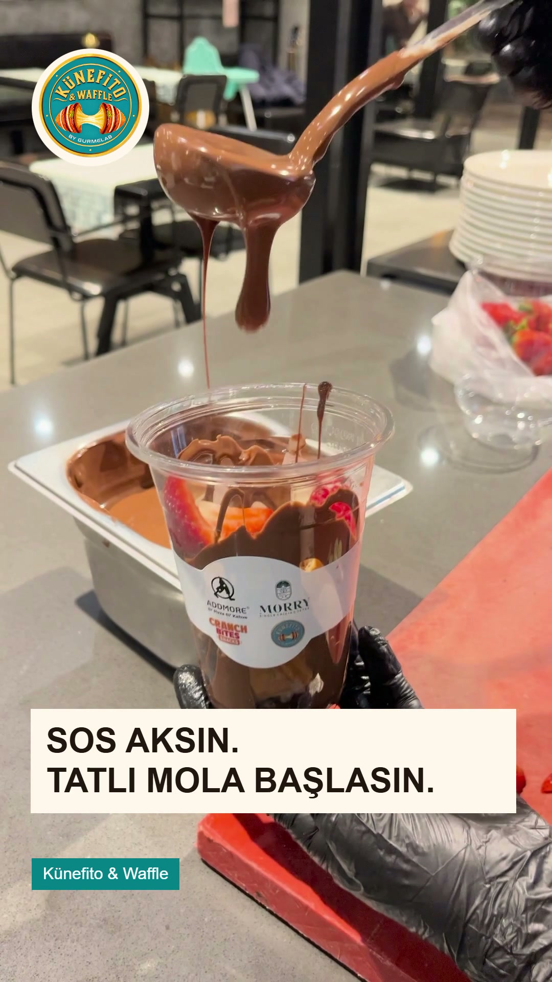 Waffle’da sos akışı ve son dokunuş